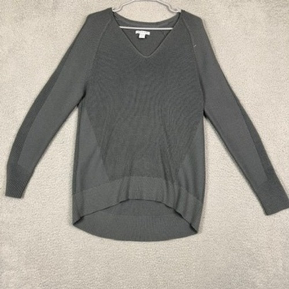 Athleta V Neck Long Sleeve Sweater Grey Size S Ribbed Knit Relaxed Fit